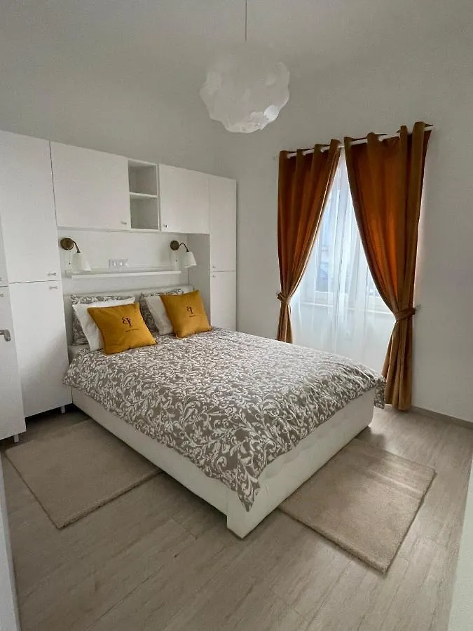 Gold Blanc Luxury Apartment Pula 0*,