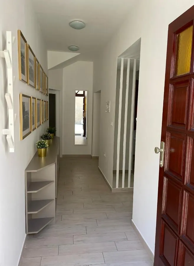 Gold Blanc Luxury Apartment Pula