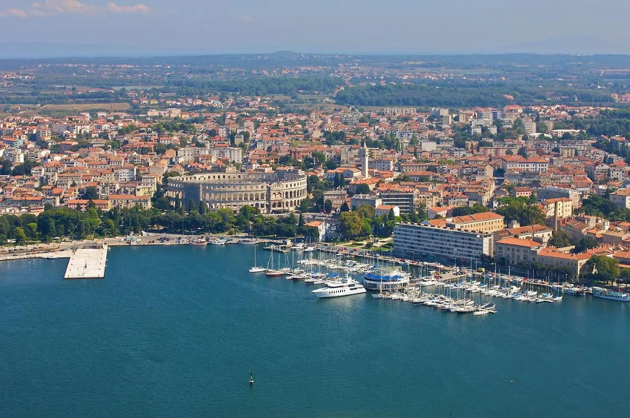 Gold Blanc Luxury Apartment Pula Croatia